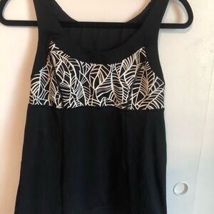 Lululemon Athletic Tank Top Sz 8 (M)